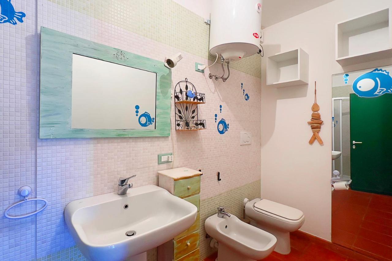 Bilocale Sant'Anna Vicolo Del Mughettoヴィラ エクステリア 写真